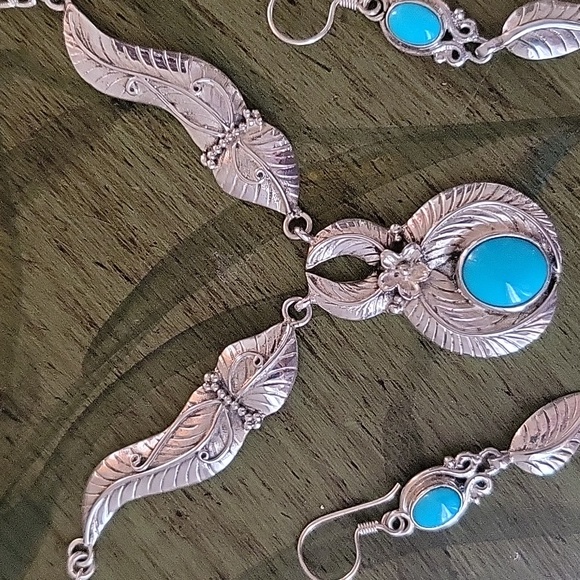 Turquoise Set - Picture 3 of 7